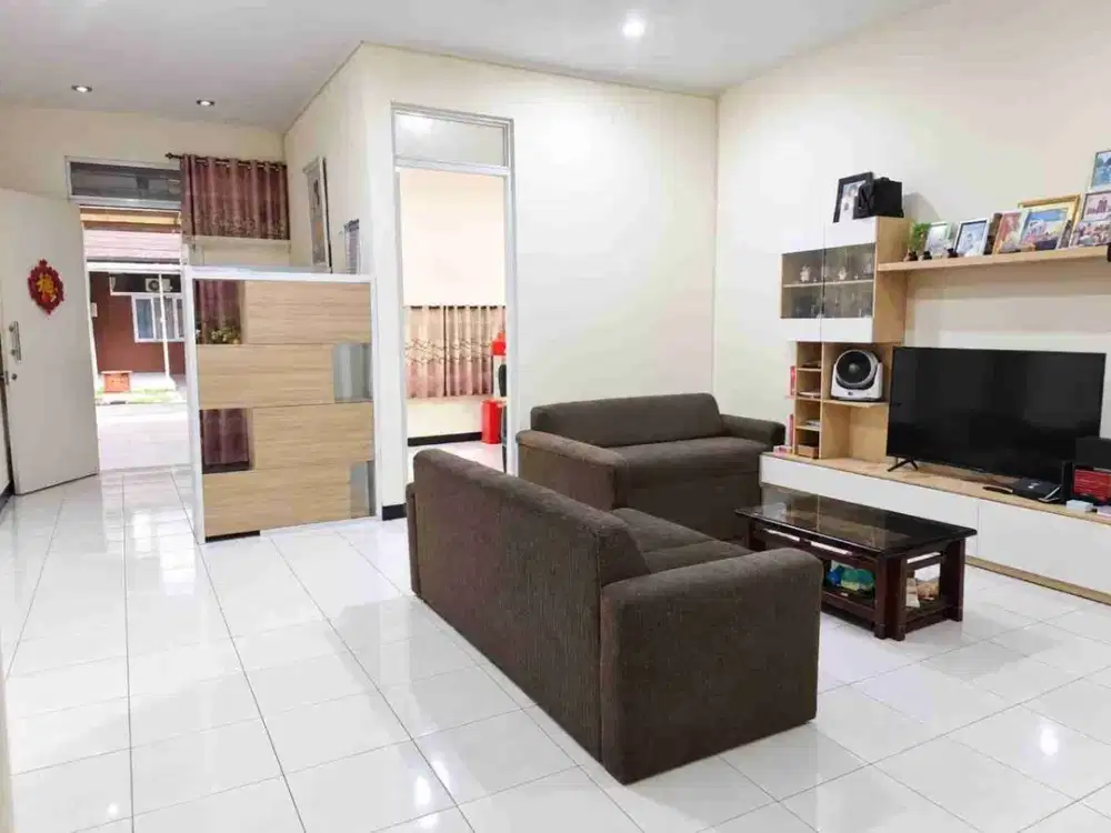 jual cepat rumah hook di sommerville taman Kopo indah 5