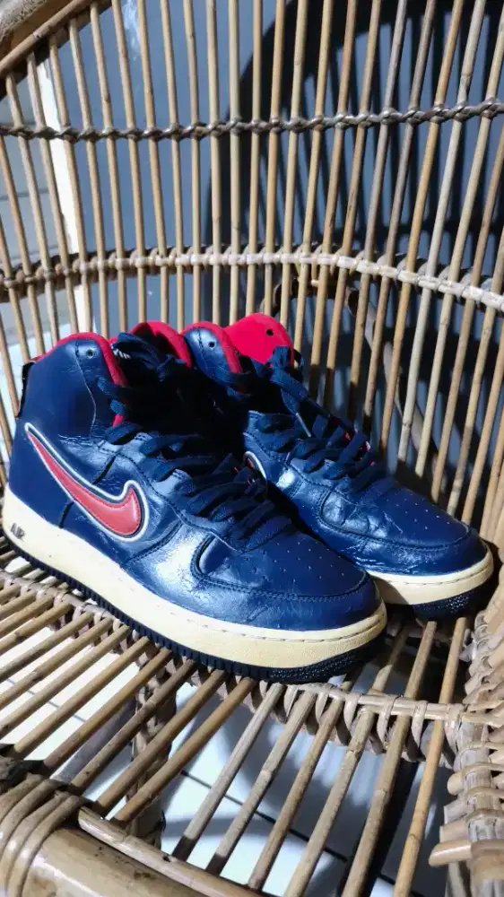 sepatu Nike Air Force 1 '07 High LV8 Sport NBA