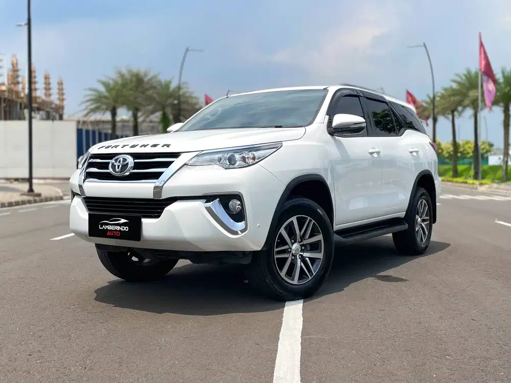 TOYOTA FORTUNER G 2.4 AT 2016 PUTIH UPGRADE VRZ