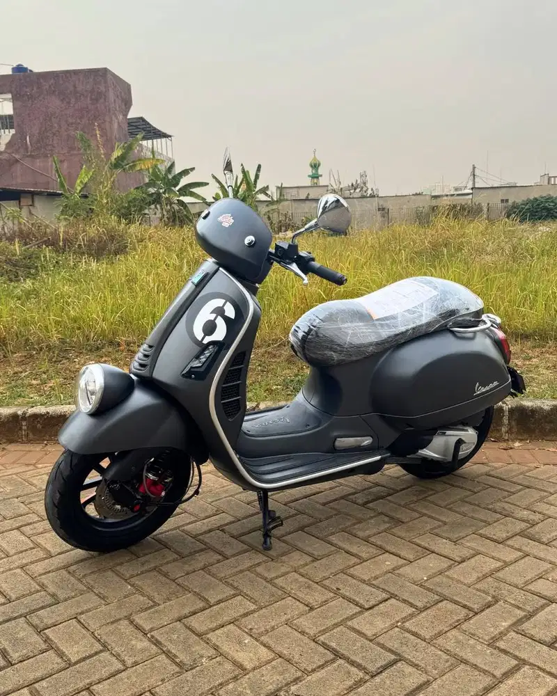 JUAL MURAH VESPA GTV SEI GIORNI II 300 HPE LIMITED EDITION 2021 MULUS