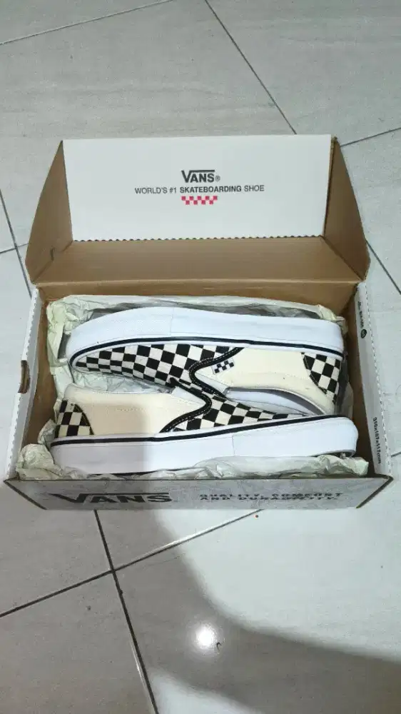 Sepatu Vans Checkerboard Skate Slip on ORI size 8/40,5
