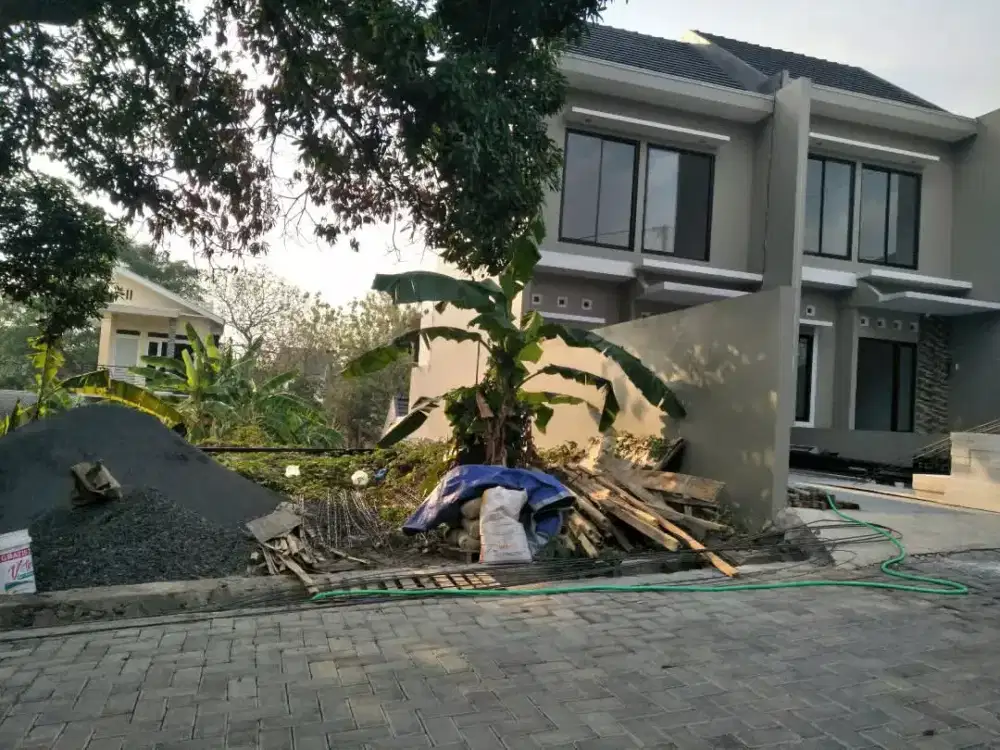 TANAH SIAPA BANGUN KOST DAN RUMAH MULAWARMAN UNDIP TEMBALANG