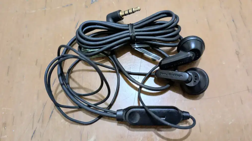 Earphone Headset Sony Ericsson Copotan dari Soner Aspen BNOB Baru