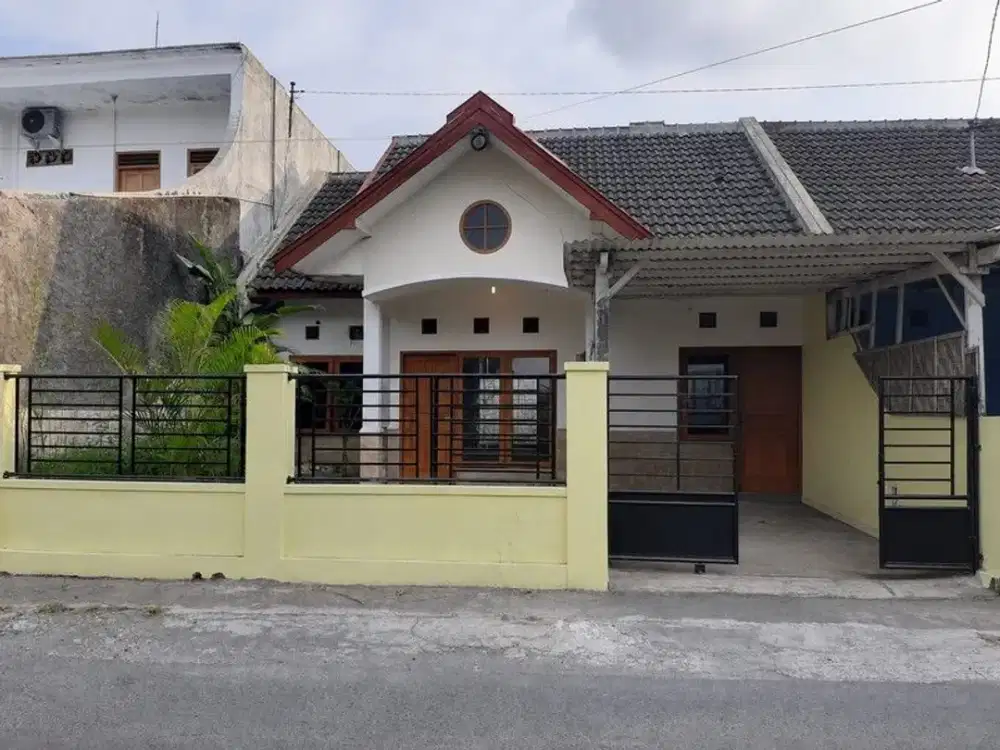 Rumah Tinggal Lokasi Strategis Dekat Kampus ISI - Sewon Bantul