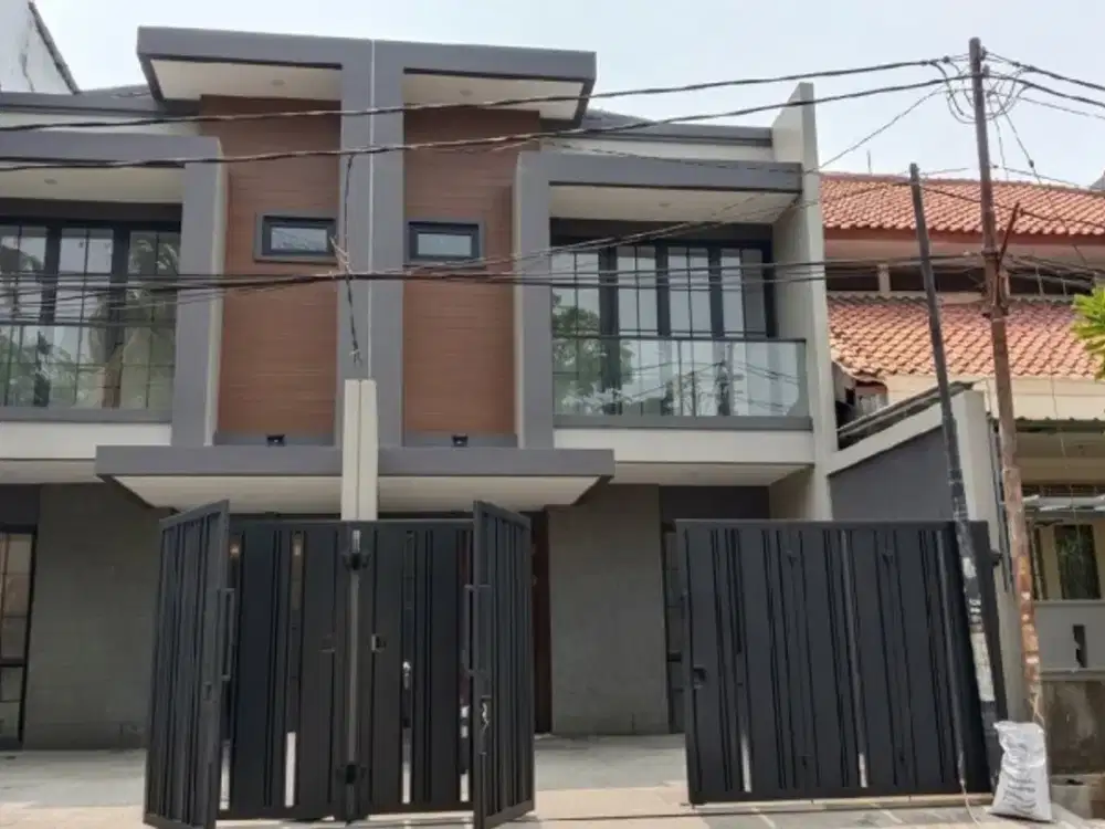 Puri Indah Rumah Baru 2,5 Lantai