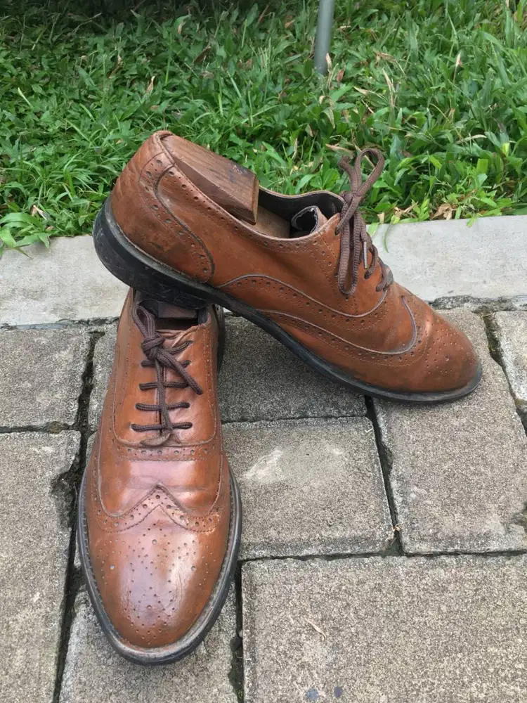 Sepatu Wingtip Pria Coklat Size 42 Oxford Brogue Kulit Formal Kantor