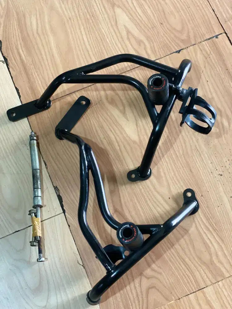 Dicari CRASHBAR untuk dibeli