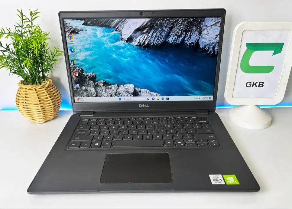 Laptop Dell core i5 10210U dual VGA Nvidia bodi mulus siap untuk Game