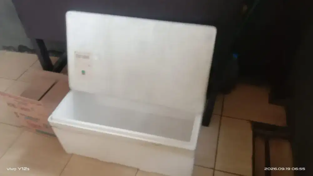 Styrofoam Box 75