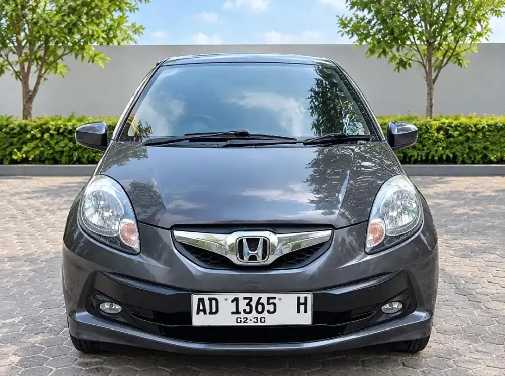 Dijual Honda Brio E 1.2 i-VTEC AT tahun 2014, kondisi siap pakai.
