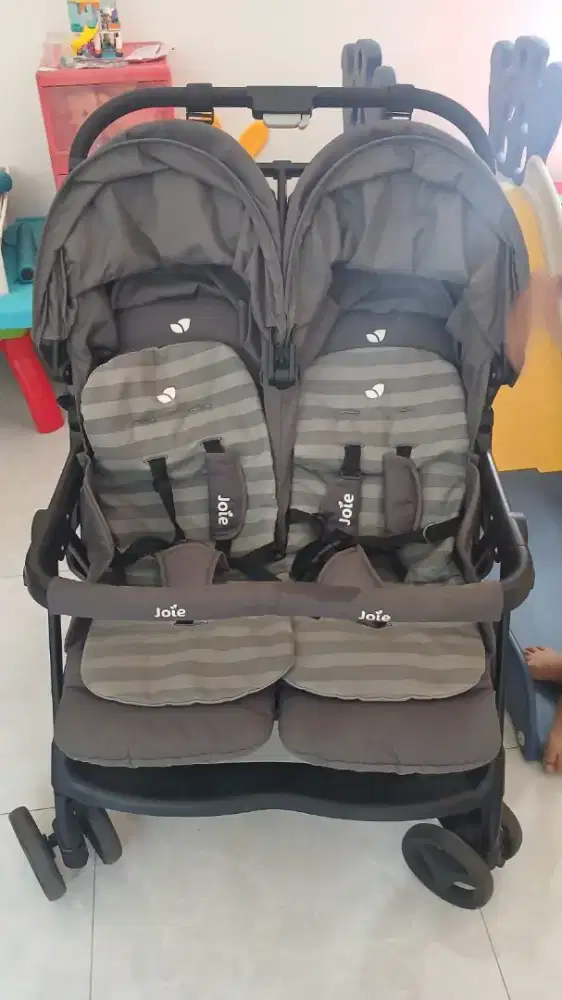 Stroller Twins dan Kursi Makan