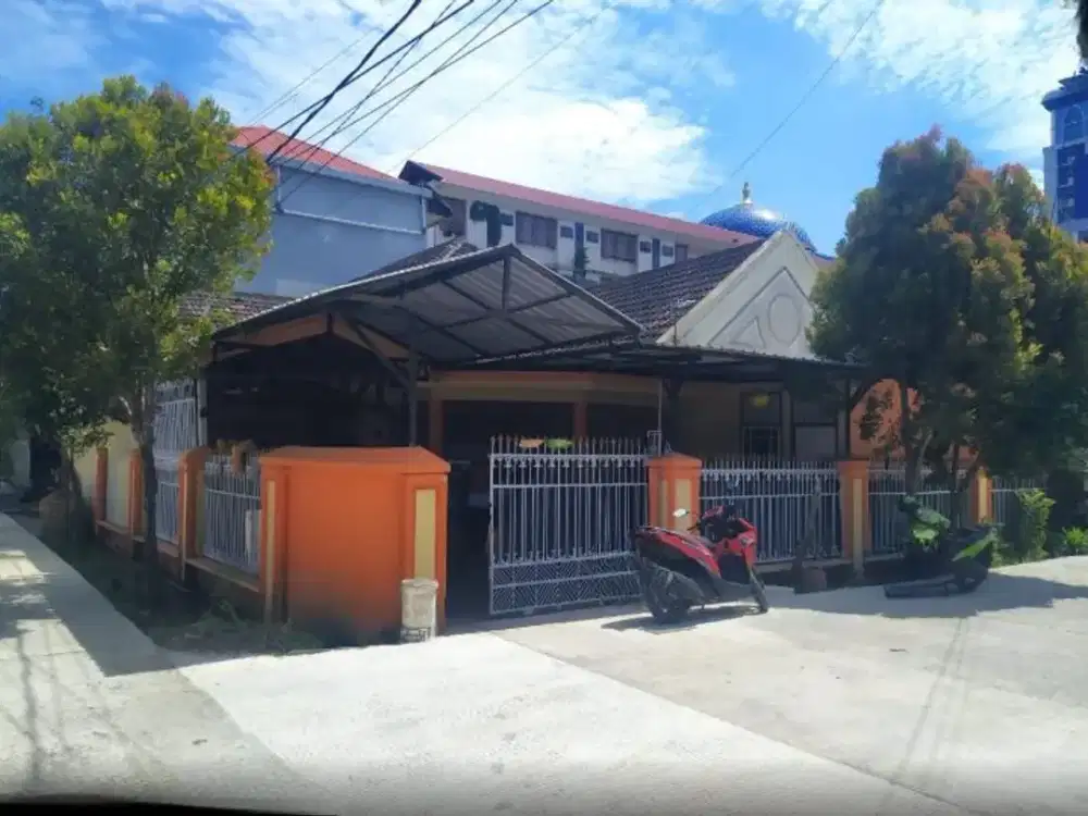 Dijual Rumah Makassar sekitar Jalan Sultan Alauddin, Jl Teduh Bersinar, Jl Bumi Raya
