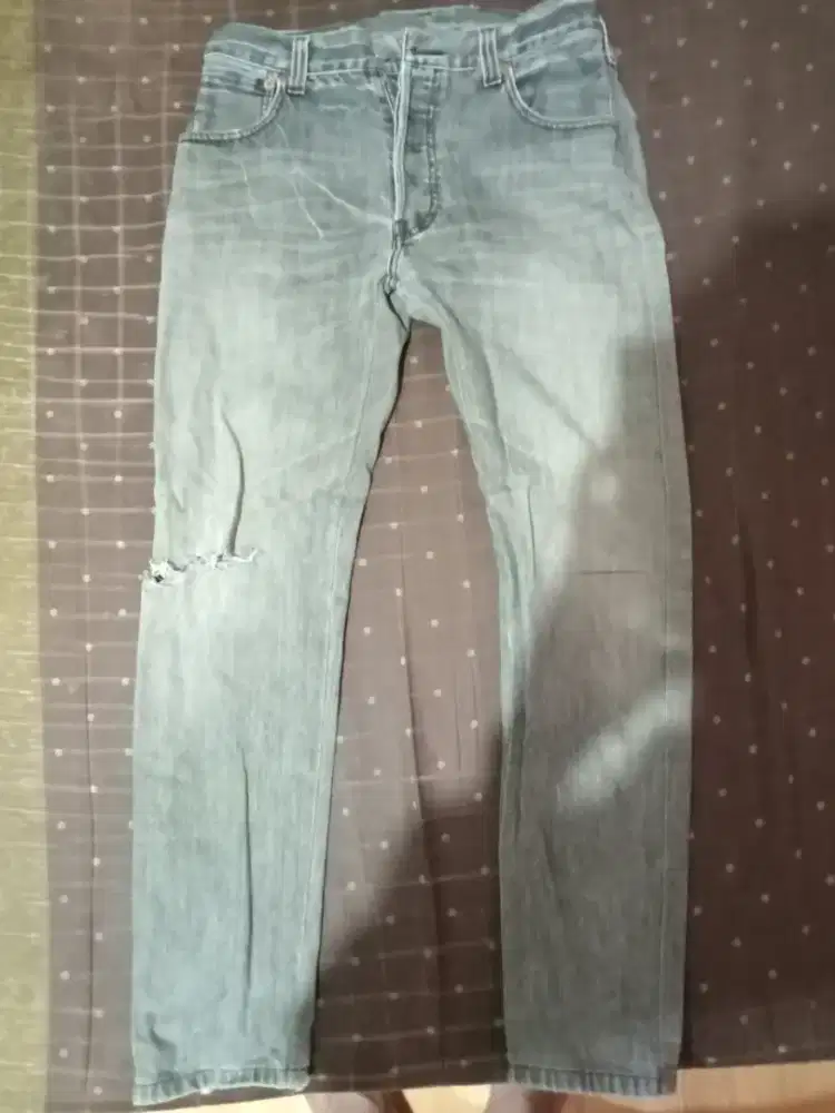Levis Vintage 501 - Size 32