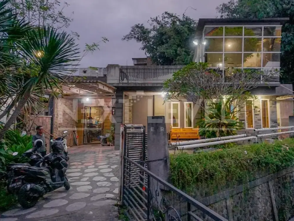 Rumah Villa Style di Pusat Kota Malang.MLG00186