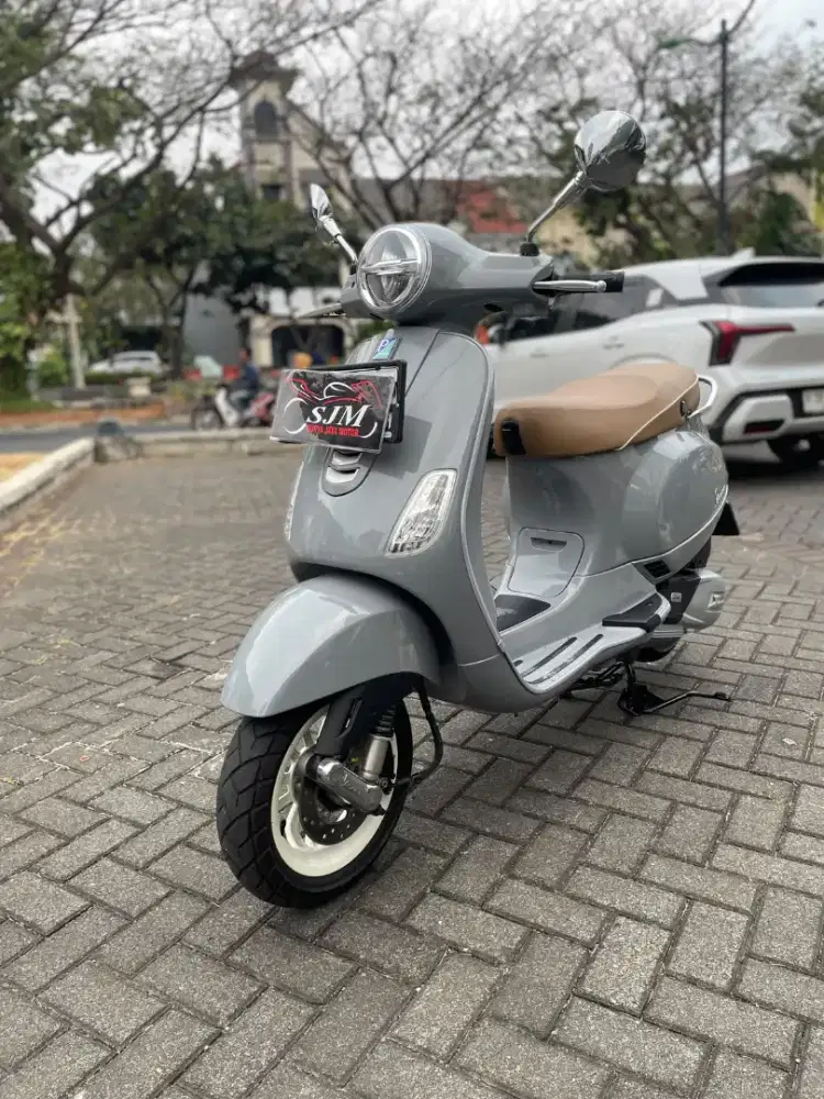 VESPA LX 125 IGET 2025 KM 5K ASLI