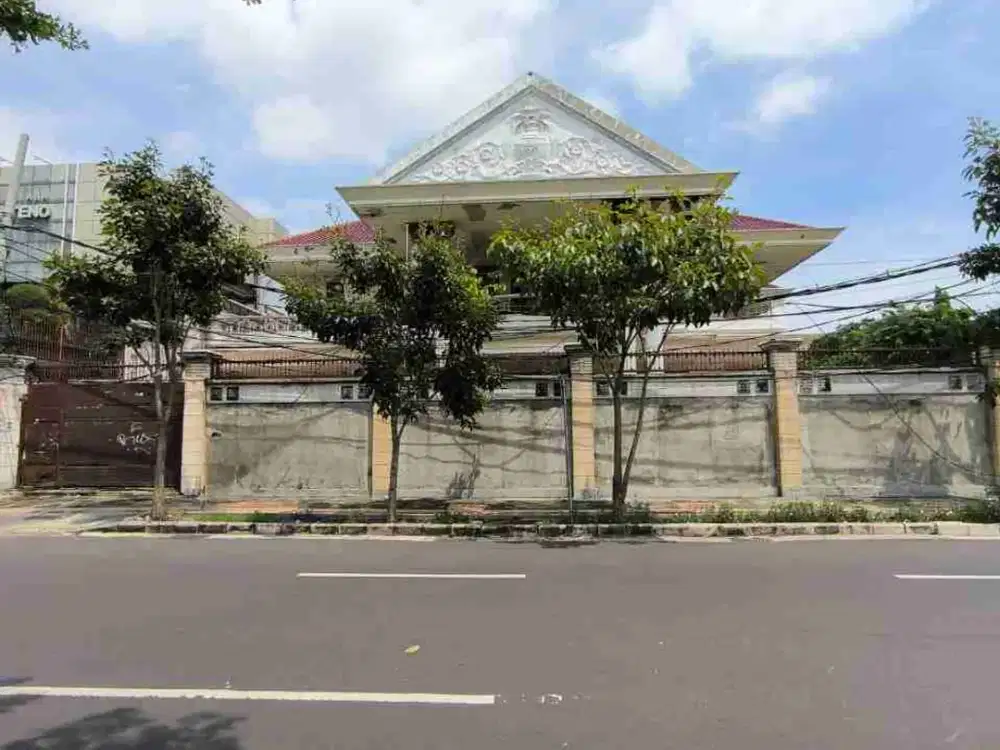 Dijual Rumah Komersial Area di Raya Kertajaya Surabaya