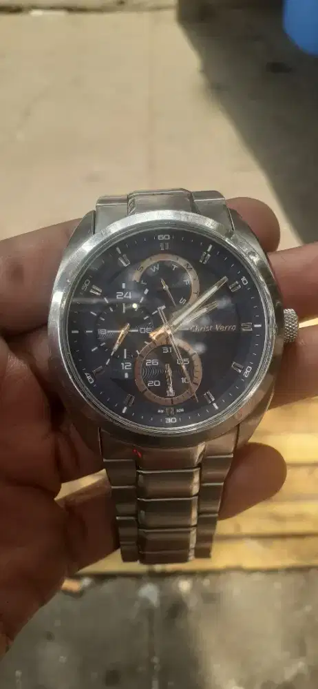 Jam tangan pria