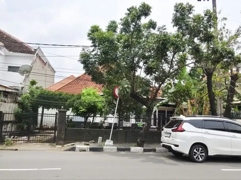 Jual Rumah Vintage Pinggir Jalan Raya Joyoboyo Surabaya