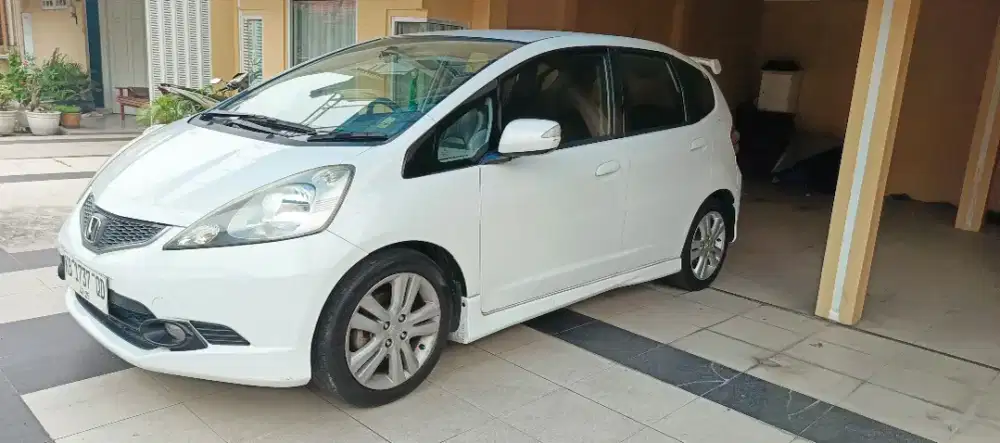 Honda Jazz GE8 1.5 E AT (Automatic) 2009