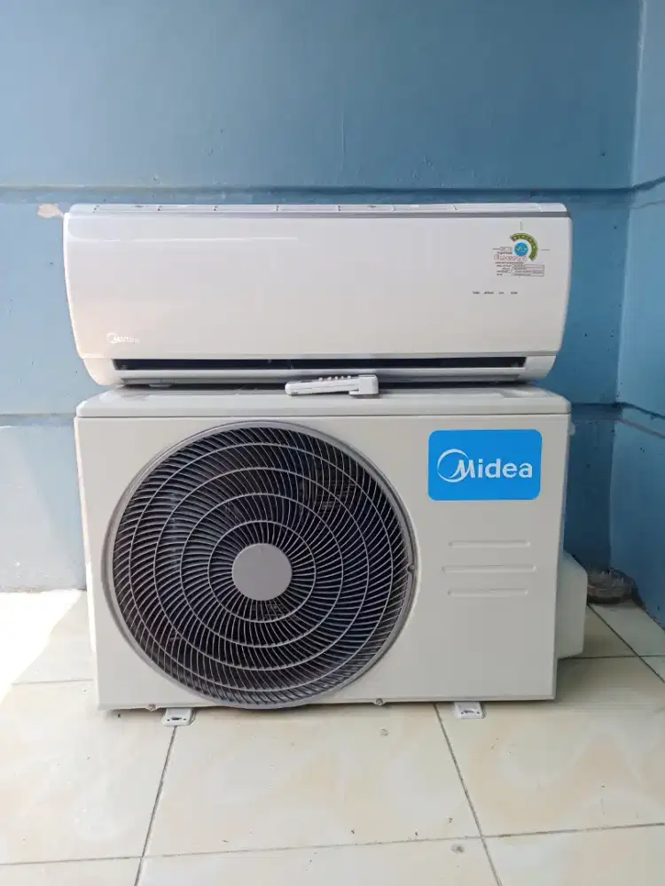 Midea 1/2 PK siap pasang bergaransi