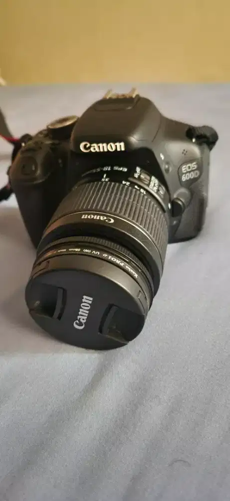 Jual cepettt Kamera SLR EOS600D canon