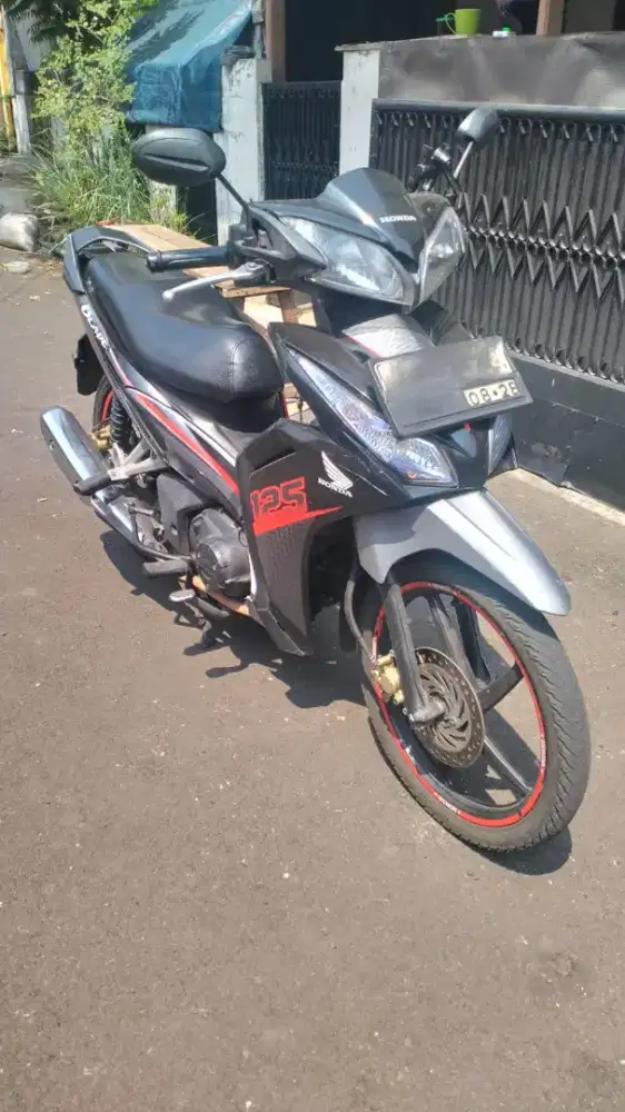 Honda blade 2018