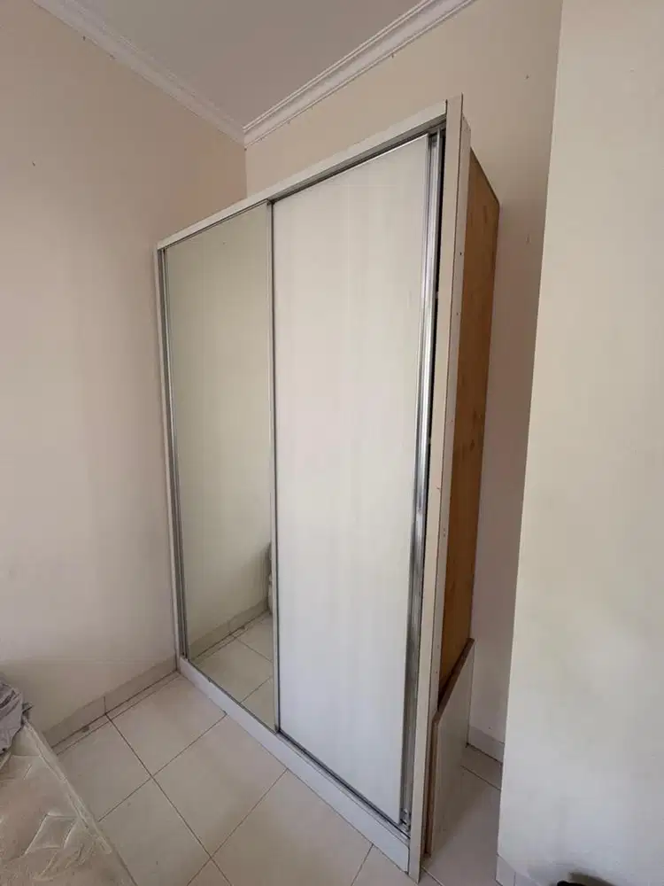 Lemari baju custome sliding 2 pintu