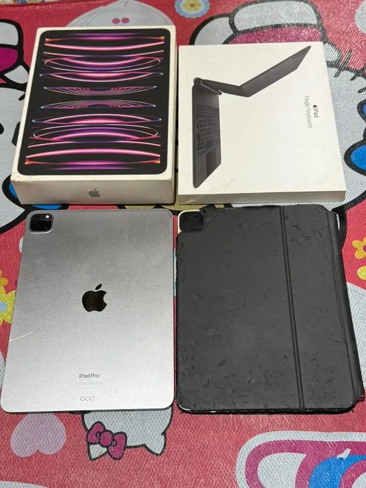 iPad Pro M2 Gen 4 (2022) 128 GB + Apple Magic Keyboard