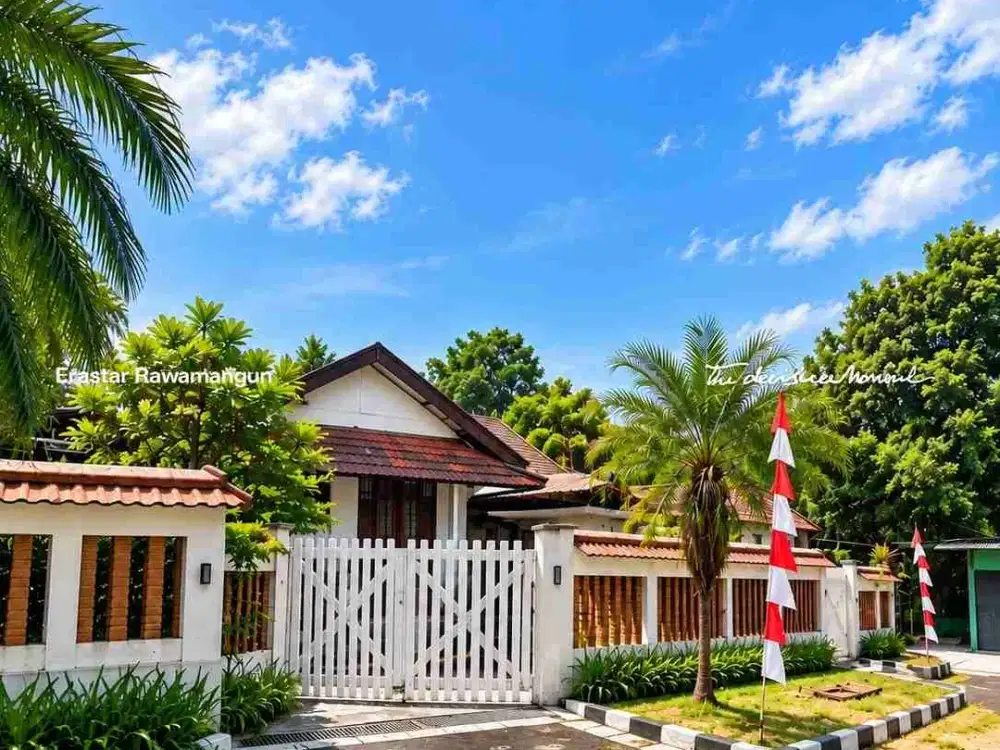 Dijual lelang  rumah luas dan mewah di Perum Jakapermai, Jakasampurna, Bekasi.