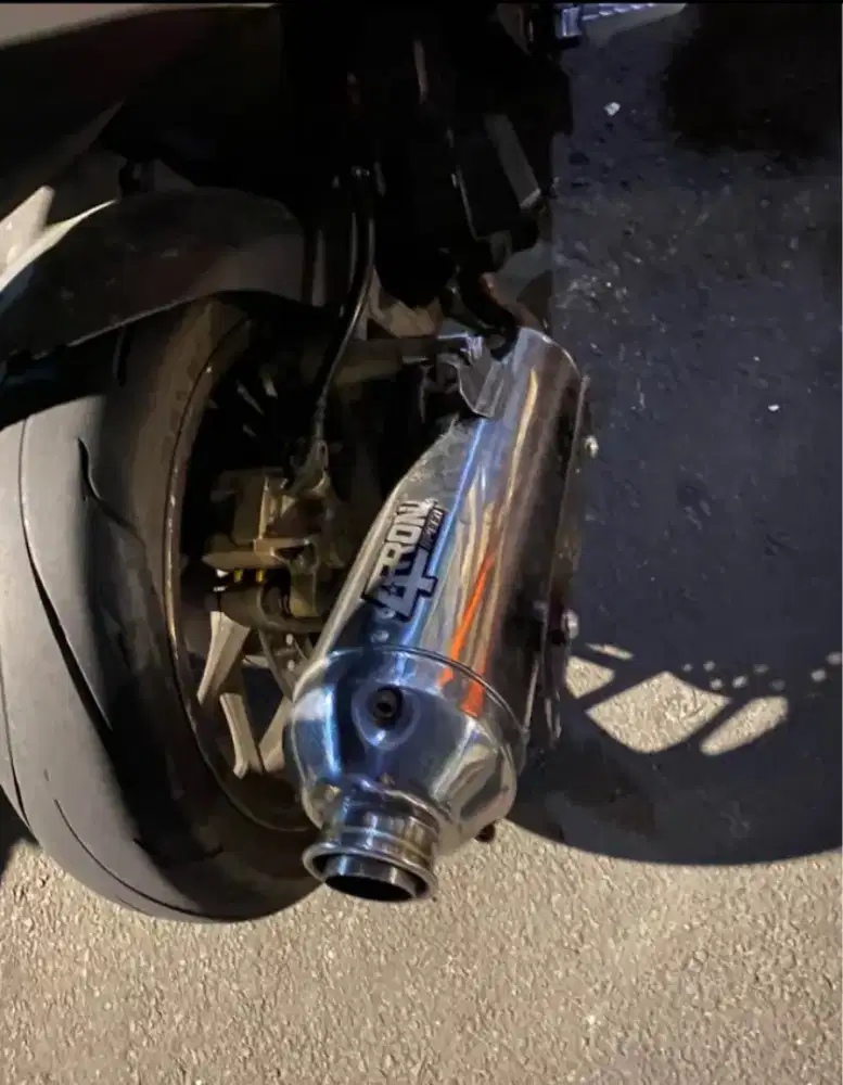 Dijual knalpot motor Vario 160
