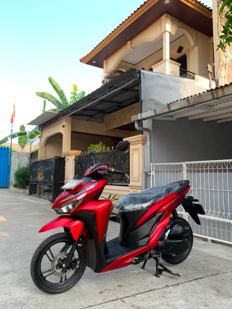 HONDA VARIO 150 LED NEW 2019 KM 25 RB ISTIMEWA