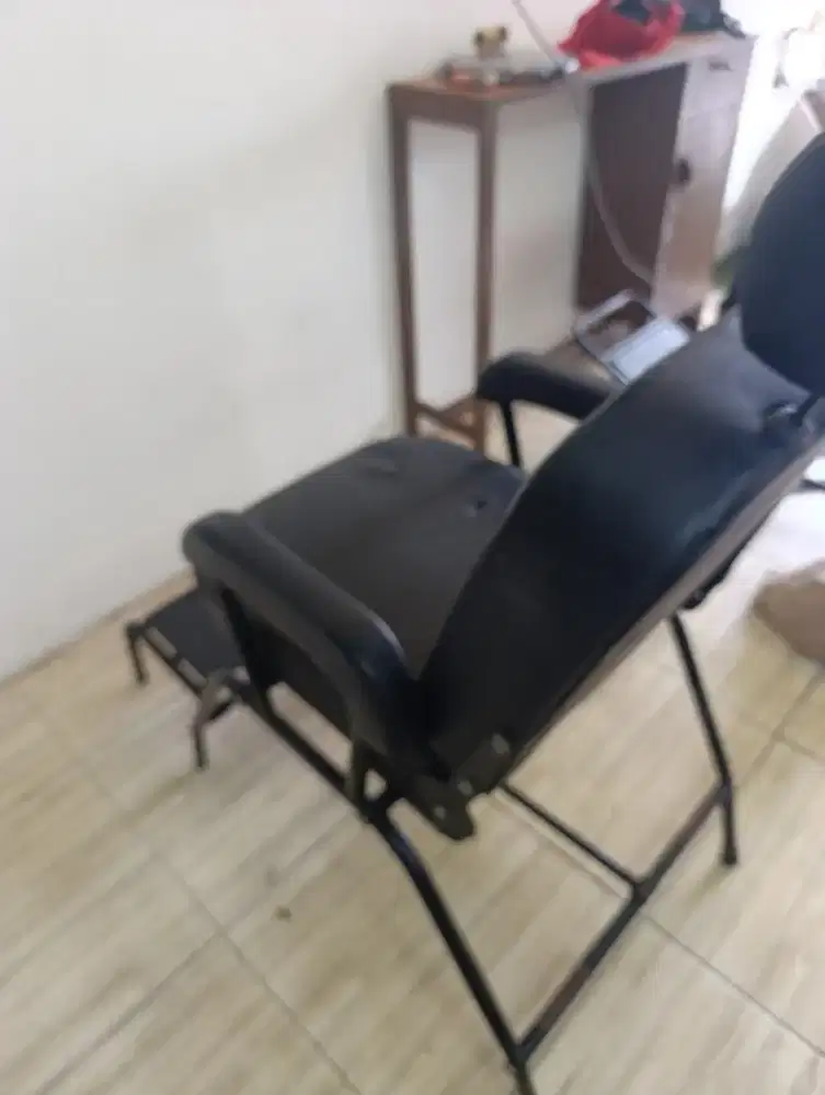 Kursi Pangkas Rambut