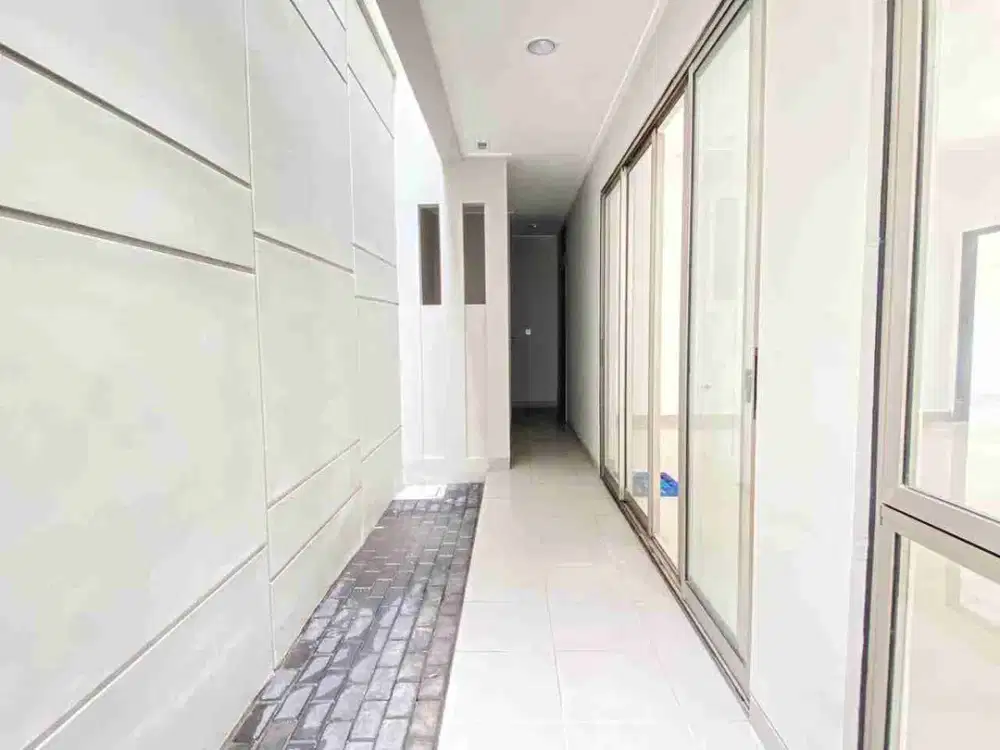 Jual Rumah Besar Springville Kosongan