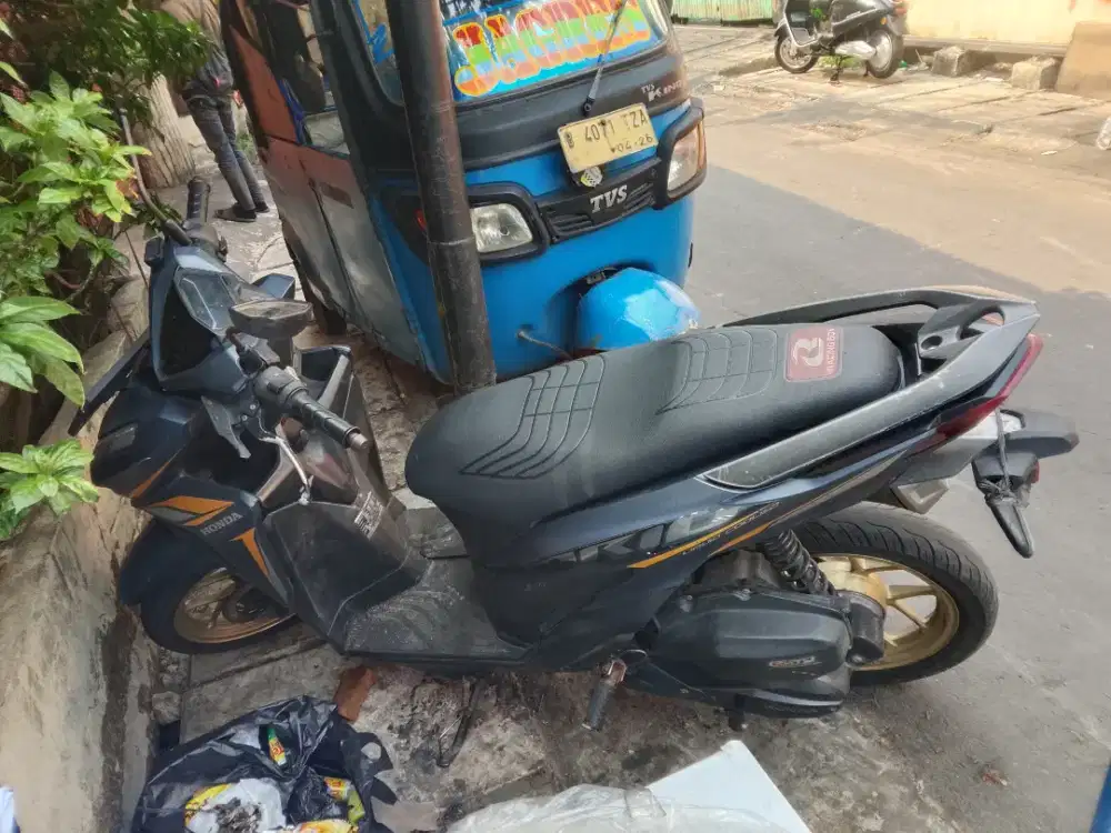 Motor vario 125 bekas
