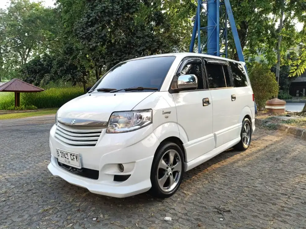 Suzuki APV SGX Luxury MT 2012 Putih