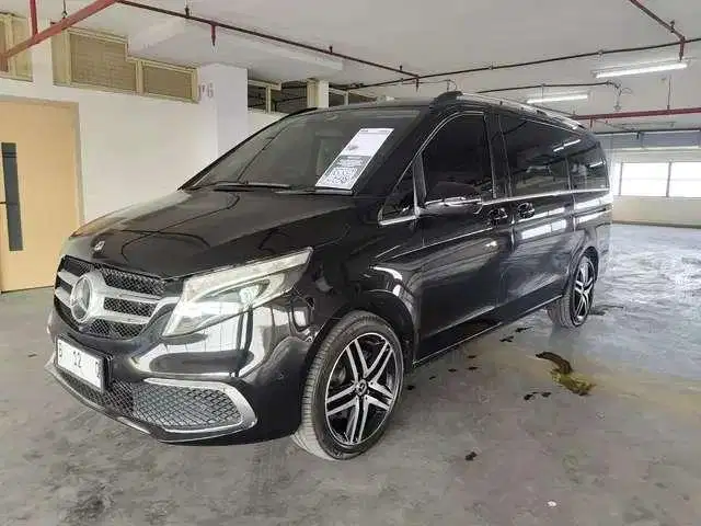 Pajak Panjang - Mercedes-Benz V250 2.0 Bensin-AT 2021