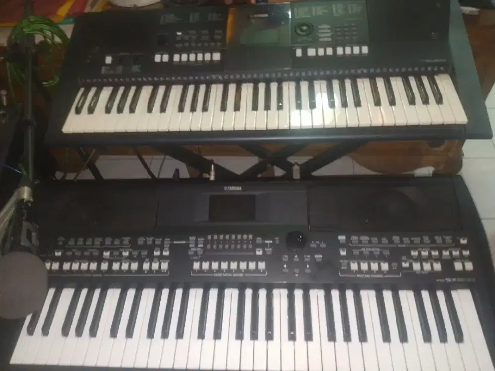 Yamaha PSR SR-600