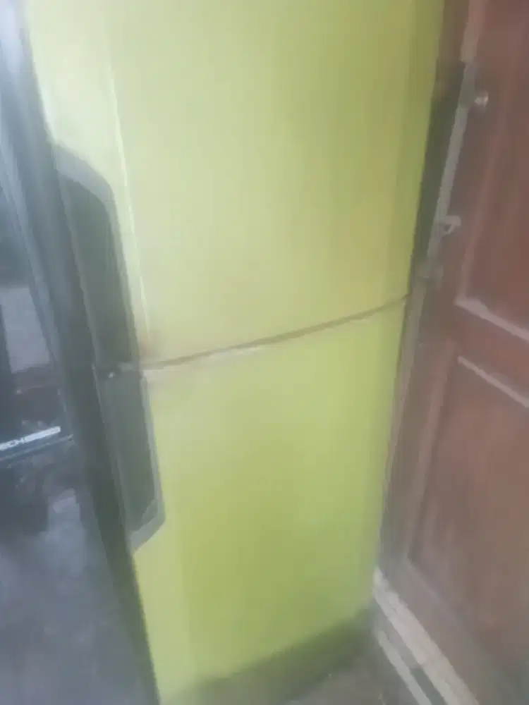 Di jual kullas 2 pintu orisinil panasonic normal