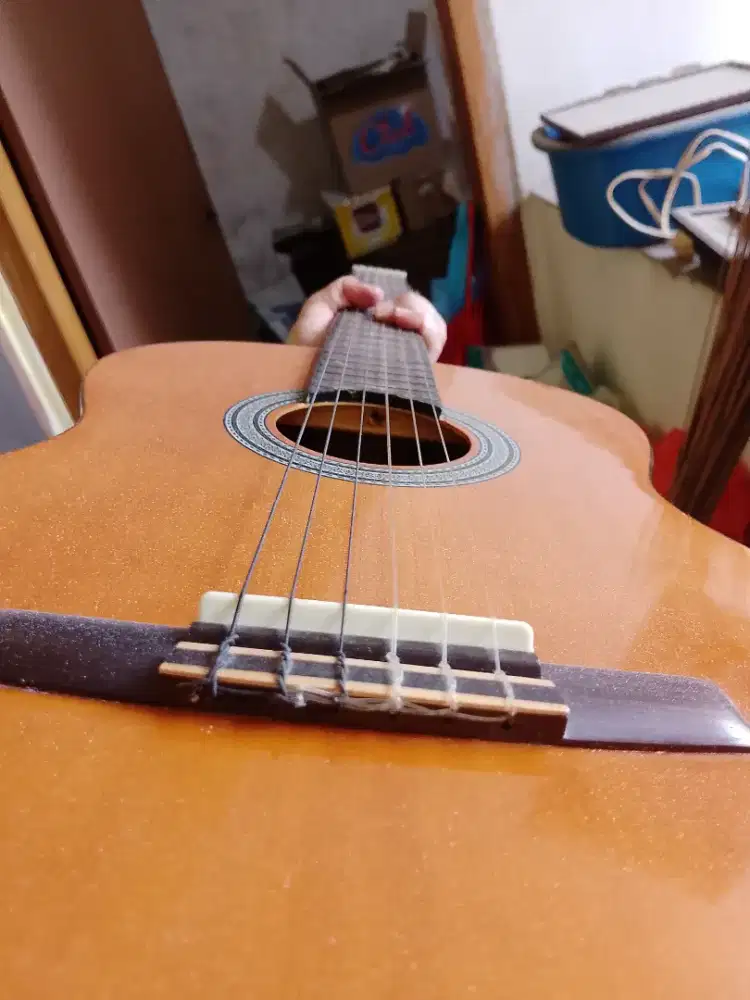 Gitar Akustis klasik Remirez