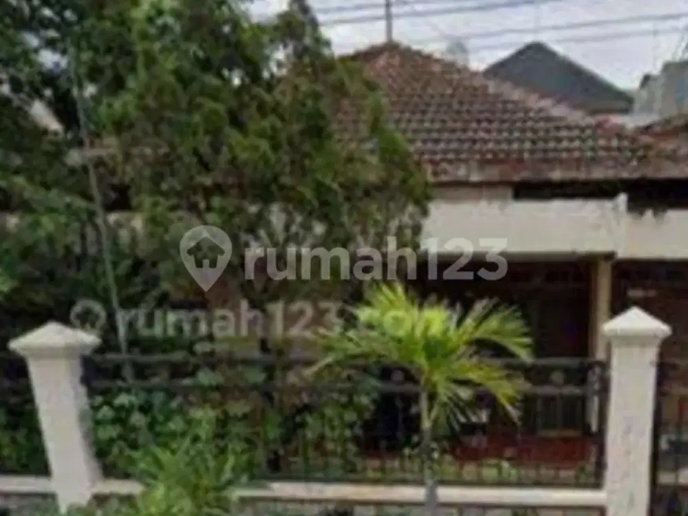 Rumah Kertajaya Indah Dharmahusada Manyar Tompotika Araya Pakuwon City