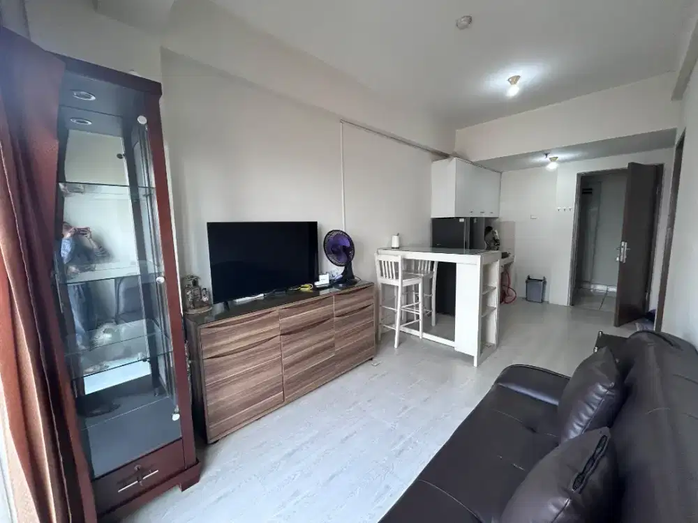 Dijual apartemen Puri park view 2 kamar jadi 1 kamar