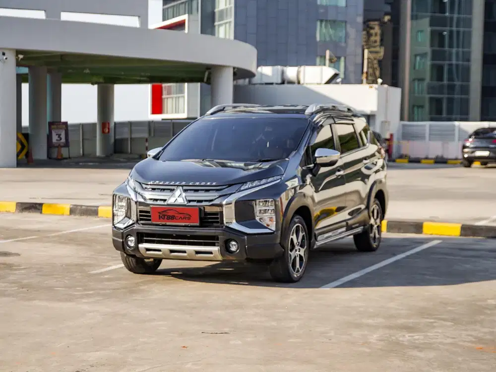 Mitsubishi Xpander Cross Premium Packed Matic 2020 abu abu genap