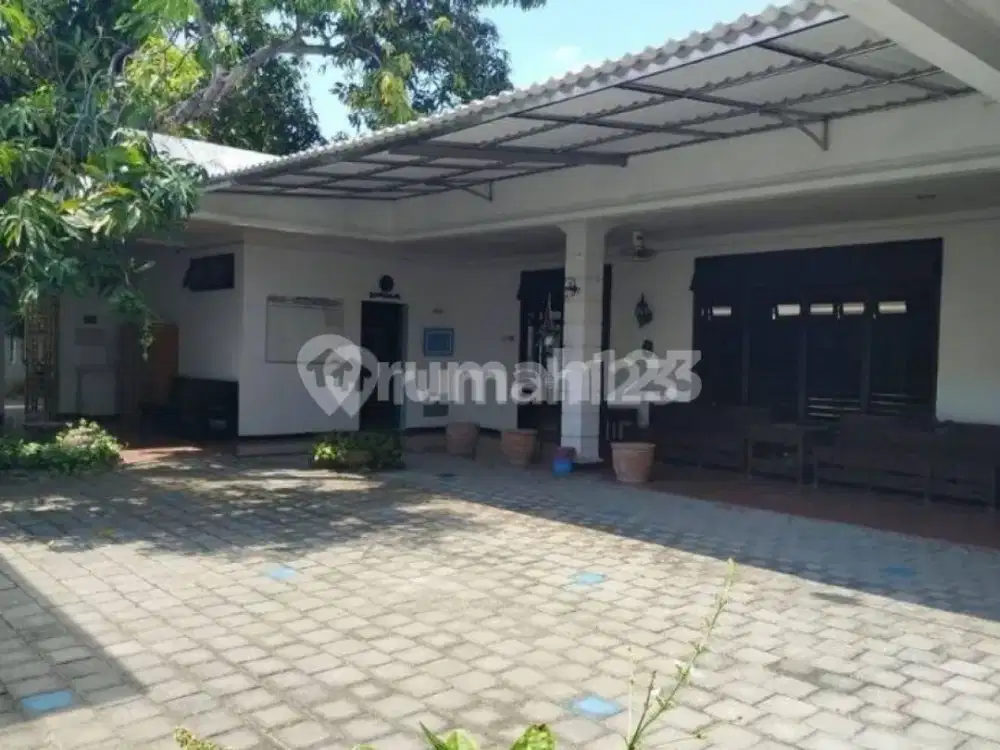 Dijual Rumah yg nyaman, asri& teduh di Manyar JayaEV