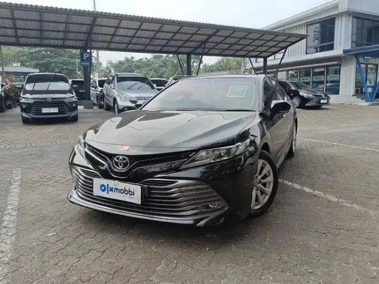 Pajak Panjang - Toyota Camry 2.5 V Bensin-AT 2021