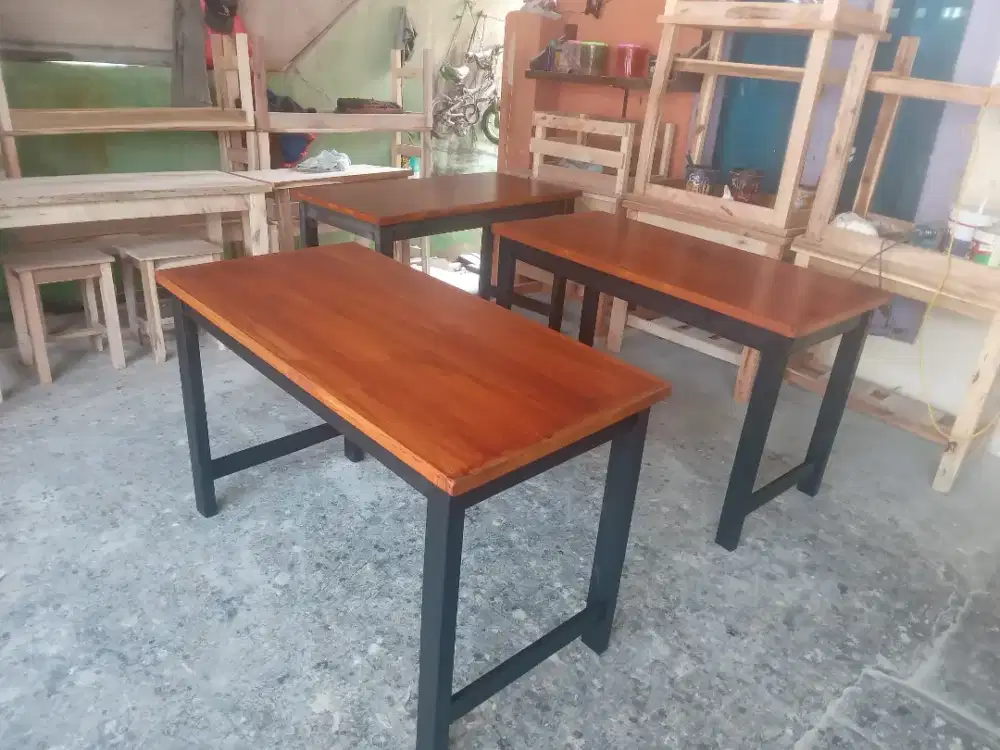 Meja belajar, meja komputer laptop, meja kerja kantor,  meja kost