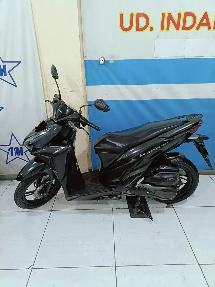 VARIO 150 ESP CBS ISS EXCLSV FI ECO 2018 BISA KREDIT