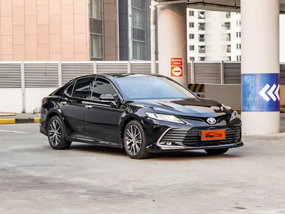 Camry V 2.5 AT
(Facelift)
Th 2022