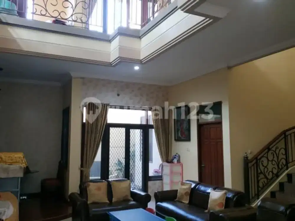 Rumah bagus 2lt termurah dharma Husada Kertajaya indah Klampis Anom wisma Mukti surabaya