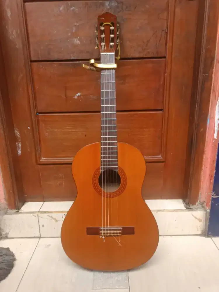 Gitar Yamaha C 330 original