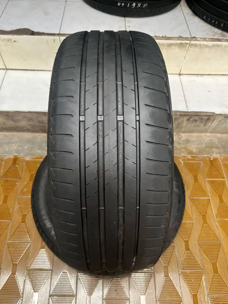 Ban Bridgestone Turanza T005A 225 40 r19 1Pcs